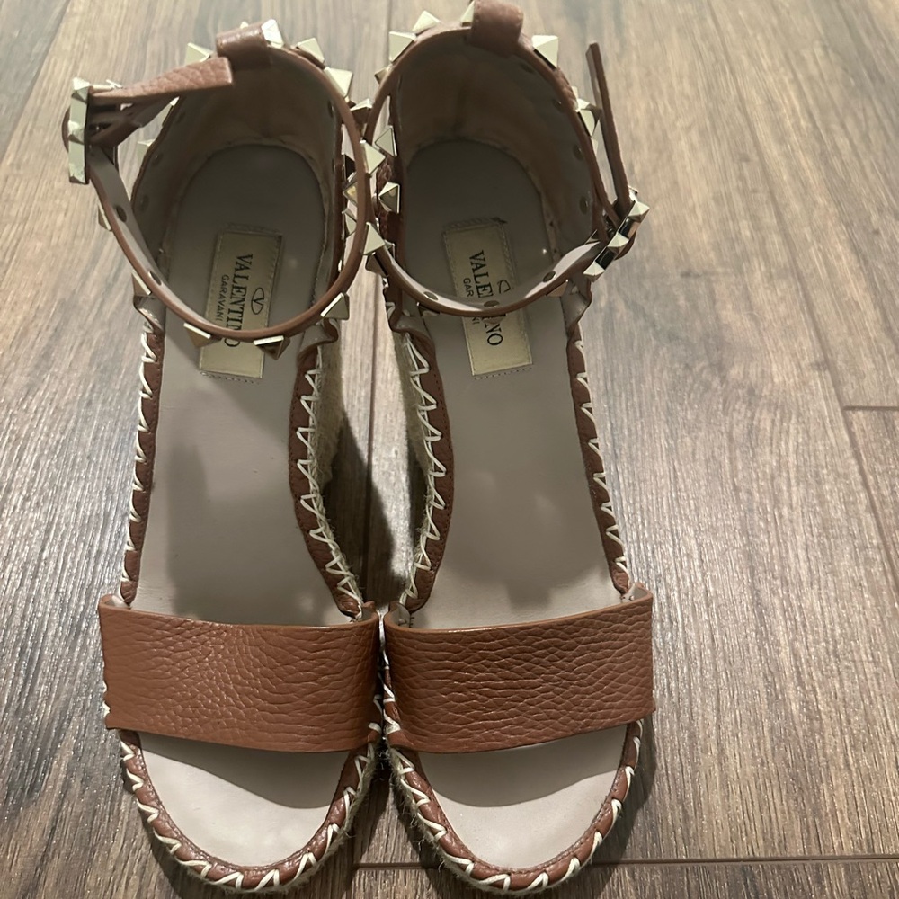 Valentino Garavani Rockstud Espadrille Wedge Sandals